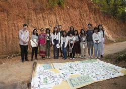 Community mapping discussion with Omkoi Women’s Group, Chiang Mai province, Thailand. By Sandra Saw Yu Nwe, 2023.