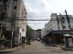 Navanakorn Industrial Park (Thailand) housing estate. By CHAN Ka Ying, 2015.